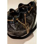 Πουγκάκι με Μεταλλικό Κλείσιμο και Αλυσίδα