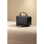 Κομψό, Πολυτελές Τσαντάκι με Vintage Αισθητική