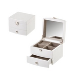 Jewelry box with dimensions 15x11x15cm in white color