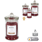 Aromatic candle in a glass jar with dimensions 7.5x14cm with red fruit aroma