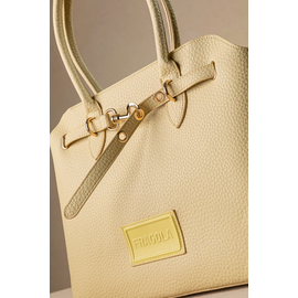 Μεγάλη Τσάντα Ώμου με Εντυπωσιακό Μεταλλικό Κούμπωμα