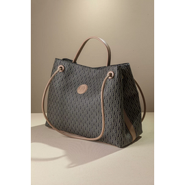 Κομψή και Διαχρονική Τσάντα Ώμου