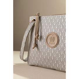 Πρακτικό Τσαντάκι/νεσεσερ