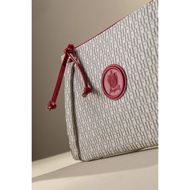 Πρακτικό Τσαντάκι/νεσεσερ