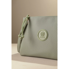 Πρακτικό Τσαντάκι/νεσεσερ