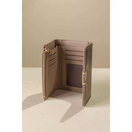 Πορτοφόλι με Καπάκι Μεσαίου Μεγέθους