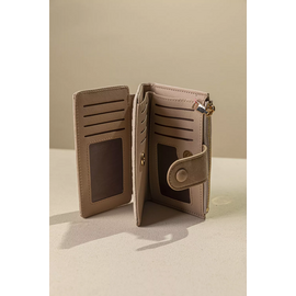 Πολυθέσιο Πορτοφόλι με Γλώσσα Μεσαίου Μεγέθους